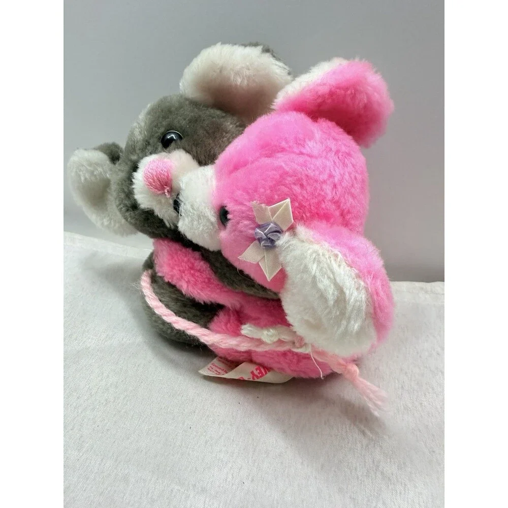 1977 Vintage Russ Berrie Co Lovey-Dovey Mice Pair Of Plush Stuffed Animals 6.5